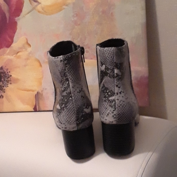 esprit Maren Booties NEW - Picture 6 of 9
